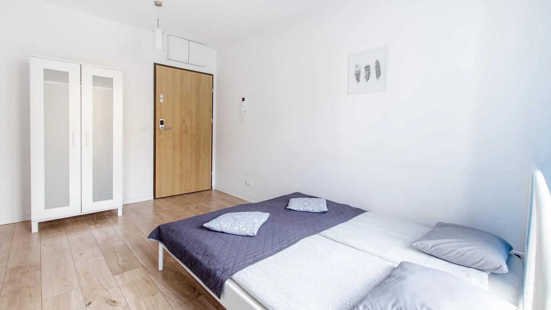 Blue Apartment With A Terrace Wroclaw Polonya